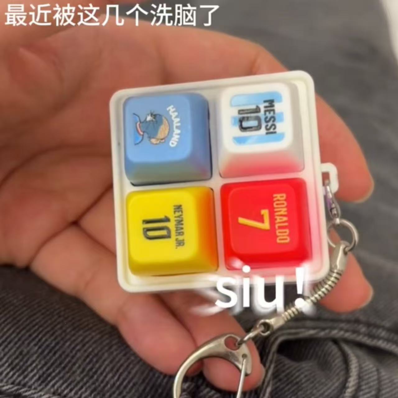 Haaland soccer-themed keychain - Prank Toys recension och pris