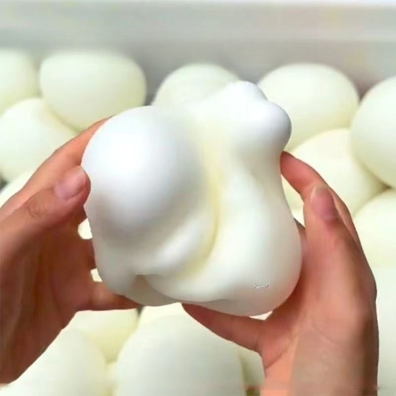 Big Squishy Bread Stress Ball  - Novelty Gifts recension och pris